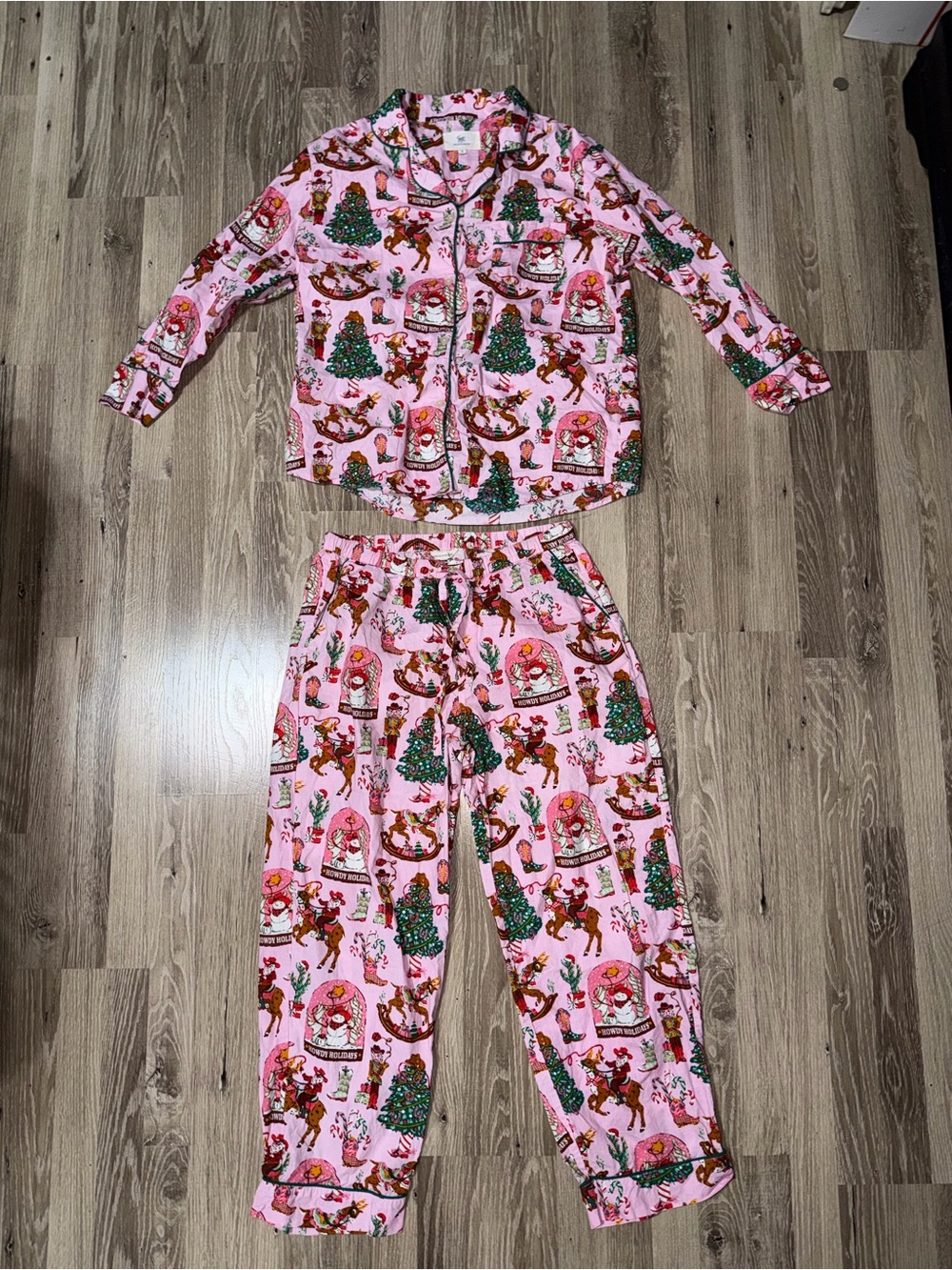 PRINTFRESH - COWBOY CHRISTMAS LONG PAJAMA SET MEDIUM - Picture 2 of 12